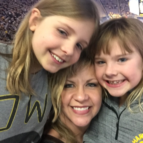 Meet your Posher, Desiree - Picture 1 of 1